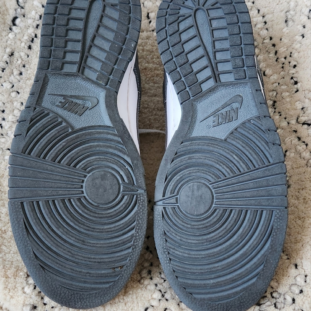 Custom Nikes - Picture 4 of 4